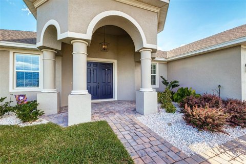Casa en venta en Auburndale, Florida, 4 dormitorios, 260.41 m2 № 2383757 - foto 3