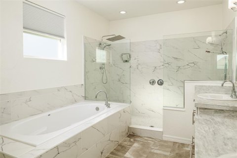 Casa en venta en Auburndale, Florida, 4 dormitorios, 260.41 m2 № 2383757 - foto 19