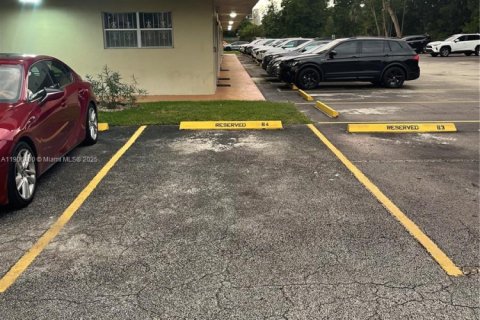 Condominio en alquiler en Miami, Florida, 1 dormitorio, 62.34 m2 № 1956943 - foto 22