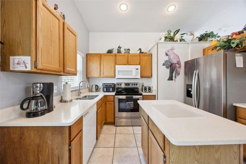 Casa en venta en Kissimmee, Florida, 4 dormitorios, 165.18 m2 № 2198595 - foto 8