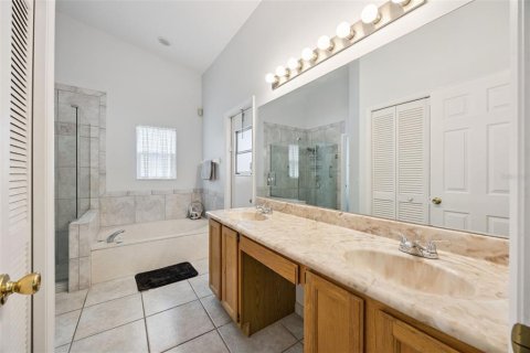 Casa en venta en Kissimmee, Florida, 4 dormitorios, 165.18 m2 № 2198595 - foto 23