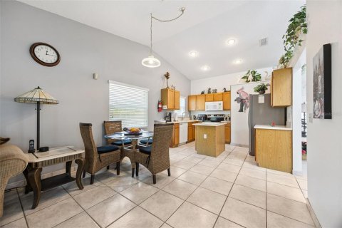 Casa en venta en Kissimmee, Florida, 4 dormitorios, 165.18 m2 № 2198595 - foto 6