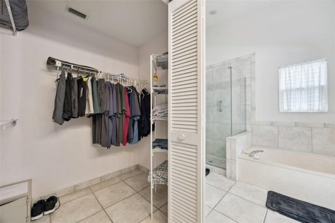 Casa en venta en Kissimmee, Florida, 4 dormitorios, 165.18 m2 № 2198595 - foto 25