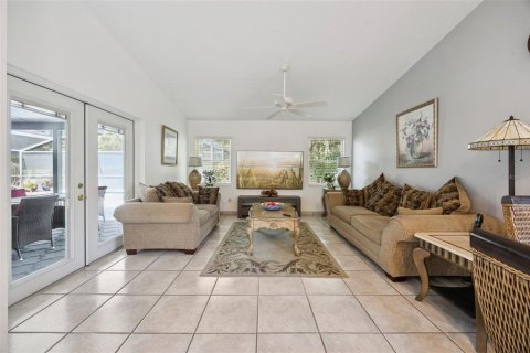 Casa en venta en Kissimmee, Florida, 4 dormitorios, 165.18 m2 № 2198595 - foto 3