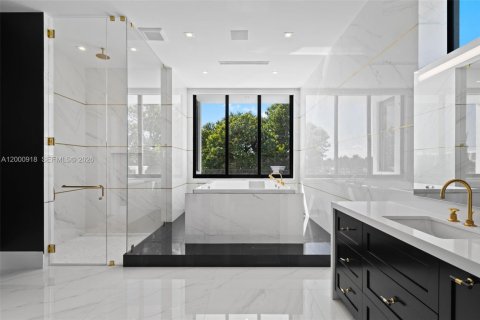 Casa en venta en Fort Lauderdale, Florida, 10 dormitorios, 896.97 m2 № 2076075 - foto 13