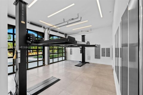 Casa en venta en Fort Lauderdale, Florida, 10 dormitorios, 896.97 m2 № 2076075 - foto 19