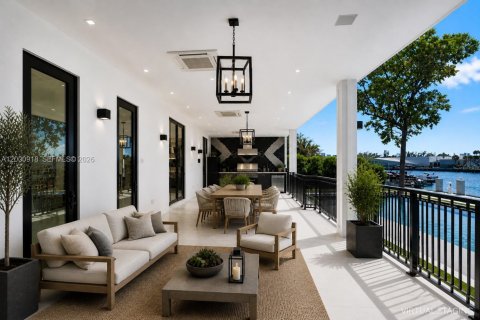 Casa en venta en Fort Lauderdale, Florida, 10 dormitorios, 896.97 m2 № 2076075 - foto 6