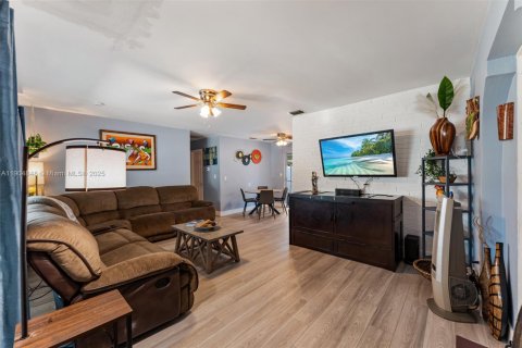 Купить виллу или дом в Мирамар, Флорида 3 спальни, 108.14м2, № 1957237 - фото 4