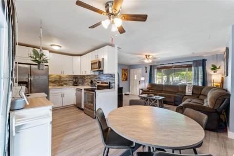 Купить виллу или дом в Мирамар, Флорида 3 спальни, 108.14м2, № 1957237 - фото 8