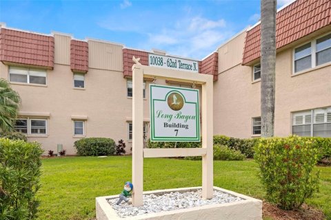 Condominio en venta en Saint Petersburg, Florida, 2 dormitorios, 110.09 m2 № 1569254 - foto 1