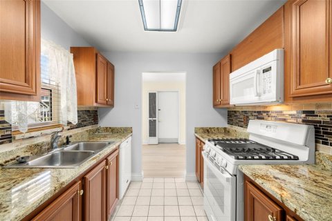 Condominio en venta en Saint Petersburg, Florida, 2 dormitorios, 110.09 m2 № 1569254 - foto 6