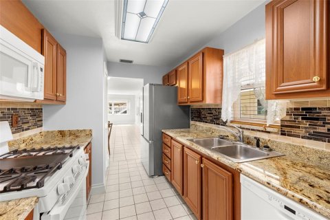 Condominio en venta en Saint Petersburg, Florida, 2 dormitorios, 110.09 m2 № 1569254 - foto 3