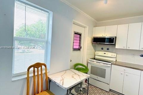 Copropriété à louer à Hallandale Beach, Floride: 1 chambre, 77.11 m2 № 1923427 - photo 11