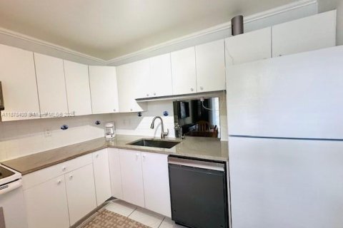 Copropriété à louer à Hallandale Beach, Floride: 1 chambre, 77.11 m2 № 1923427 - photo 8