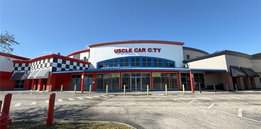 Immobilier commercial à Punta Gorda, Floride 901.9 m2 № 1513674