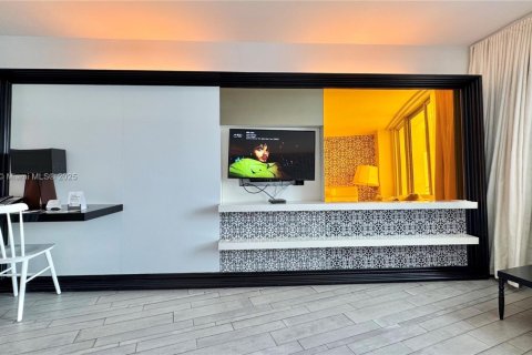 Condominio en venta en Miami Beach, Florida, 49.24 m2 № 1738242 - foto 6