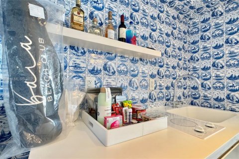 Condominio en venta en Miami Beach, Florida, 49.24 m2 № 1738242 - foto 9