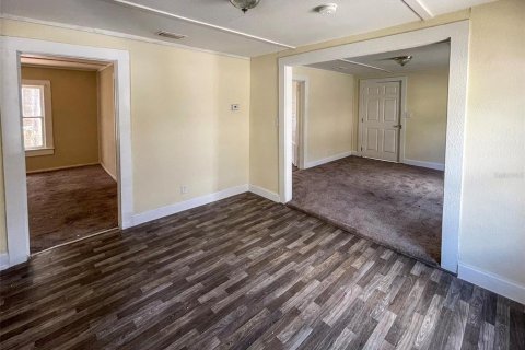 Купить коммерческую недвижимость в Гейнсвилл, Флорида 2 спальни, 111.48м2, № 1521532 - фото 2