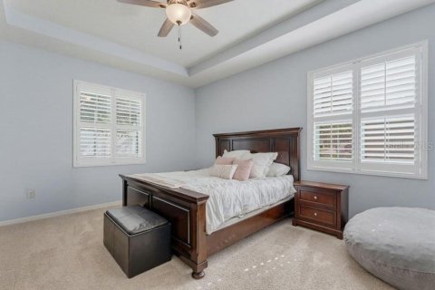 House in Spring Hill, Florida 4 bedrooms, 230.21 sq.m. № 2356451 - photo 24