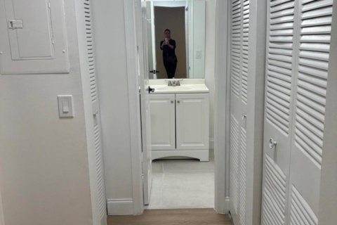Copropriété à vendre à Boca Raton, Floride: 2 chambres, 87.14 m2 № 2261097 - photo 11