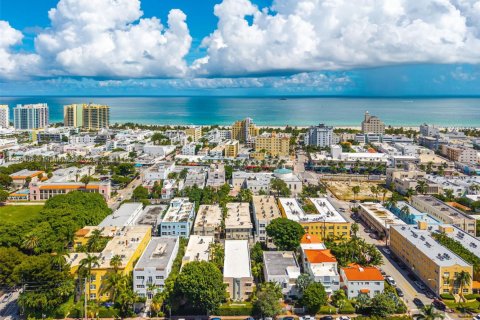 Commercial property in Miami Beach, Florida № 1941214 - photo 15