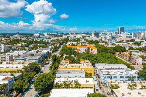 Commercial property in Miami Beach, Florida № 1941214 - photo 13