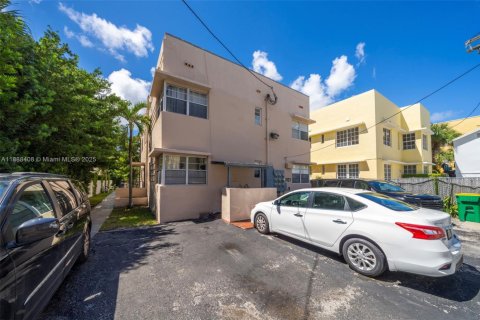 Commercial property in Miami Beach, Florida № 1941214 - photo 4