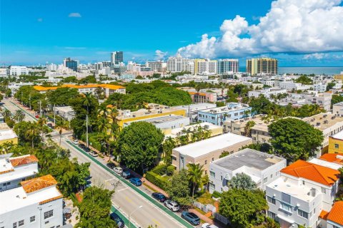 Commercial property in Miami Beach, Florida № 1941214 - photo 26