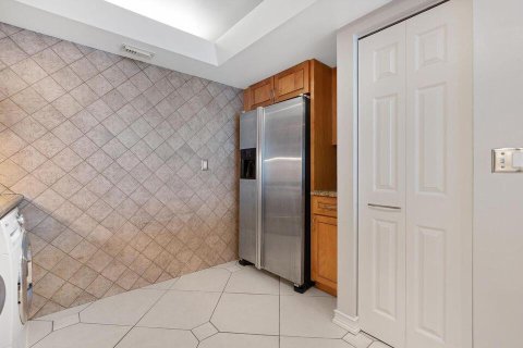 Купить кондоминиум в Уэст-Палм-Бич, Флорида 3 комнаты, 112.04м2, № 2147185 - фото 8