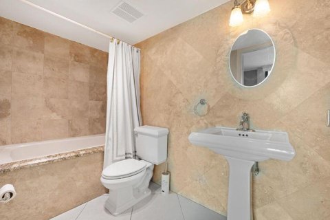 Купить кондоминиум в Уэст-Палм-Бич, Флорида 3 комнаты, 112.04м2, № 2147185 - фото 19