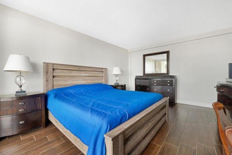 Купить кондоминиум в Уэст-Палм-Бич, Флорида 3 комнаты, 112.04м2, № 2147185 - фото 15