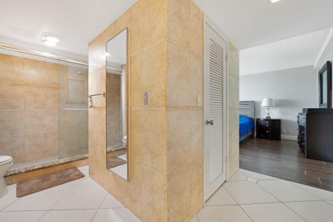 Купить кондоминиум в Уэст-Палм-Бич, Флорида 3 комнаты, 112.04м2, № 2147185 - фото 17