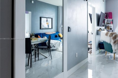 Купить кондоминиум в Майами, Флорида 2 спальни, 100.06м2, № 2022022 - фото 11