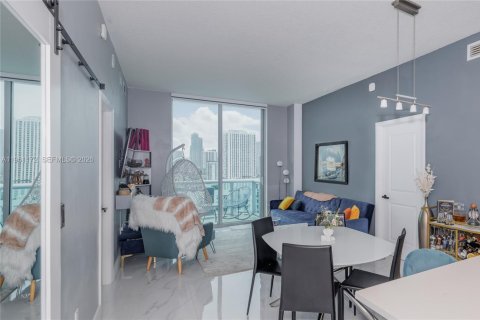Купить кондоминиум в Майами, Флорида 2 спальни, 100.06м2, № 2022022 - фото 10