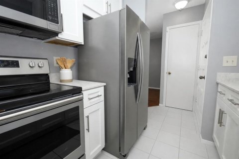 Townhouse in Lake Mary, Florida 2 bedrooms, 86.77 sq.m. № 2110006 - photo 7