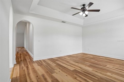 House in Ocala, Florida 3 bedrooms, 178.84 sq.m. № 2222667 - photo 16