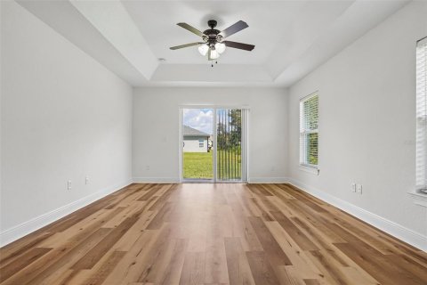 House in Ocala, Florida 3 bedrooms, 178.84 sq.m. № 2222667 - photo 20