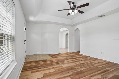 House in Ocala, Florida 3 bedrooms, 178.84 sq.m. № 2222667 - photo 14