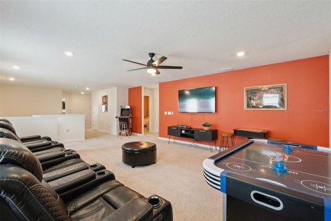 Casa en venta en Davenport, Florida, 7 dormitorios, 304.91 m2 № 2237632 - foto 16