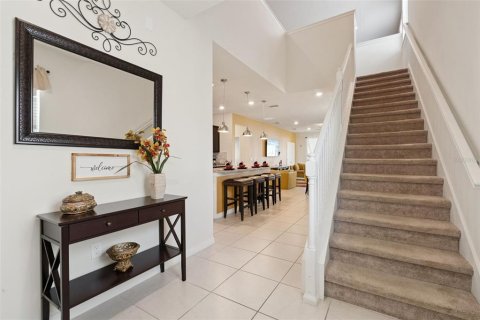 Casa en venta en Davenport, Florida, 7 dormitorios, 304.91 m2 № 2237632 - foto 8