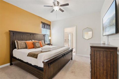 Casa en venta en Davenport, Florida, 7 dormitorios, 304.91 m2 № 2237632 - foto 18