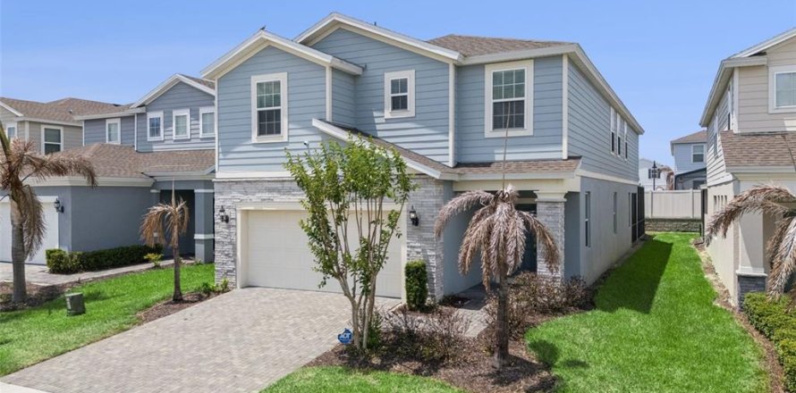 Casa en Davenport, Florida 7 dormitorios, 304.91 m2 № 2237632