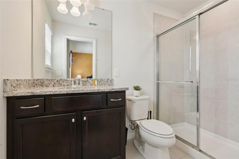 Casa en venta en Davenport, Florida, 7 dormitorios, 304.91 m2 № 2237632 - foto 2