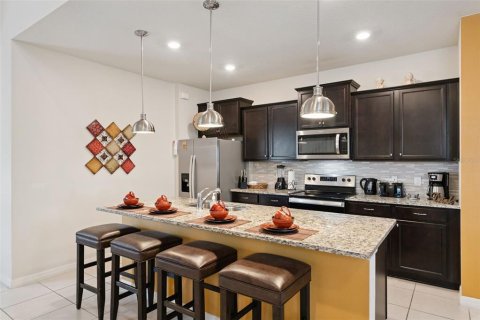Casa en venta en Davenport, Florida, 7 dormitorios, 304.91 m2 № 2237632 - foto 14