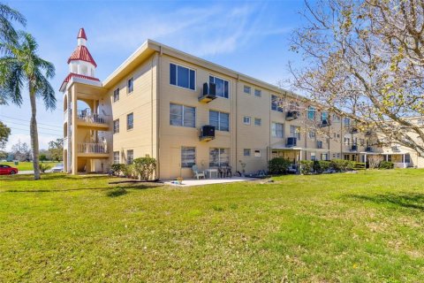 Condominio en venta en Clearwater, Florida, 2 dormitorios, 130.06 m2 № 1718694 - foto 22