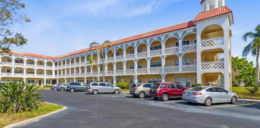 Condominio en Clearwater, Florida, 2 dormitorios  № 1718694