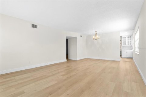 Condominio en venta en Clearwater, Florida, 2 dormitorios, 130.06 m2 № 1718694 - foto 7
