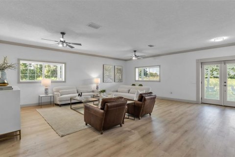 House in Lakeland, Florida 4 bedrooms, 390.19 sq.m. № 2103812 - photo 9