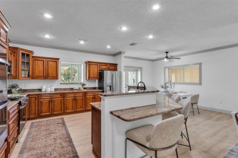 House in Lakeland, Florida 4 bedrooms, 390.19 sq.m. № 2103812 - photo 16