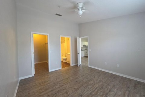 Condominio en venta en Altamonte Springs, Florida, 2 dormitorios, 108.7 m2 № 2258850 - foto 9